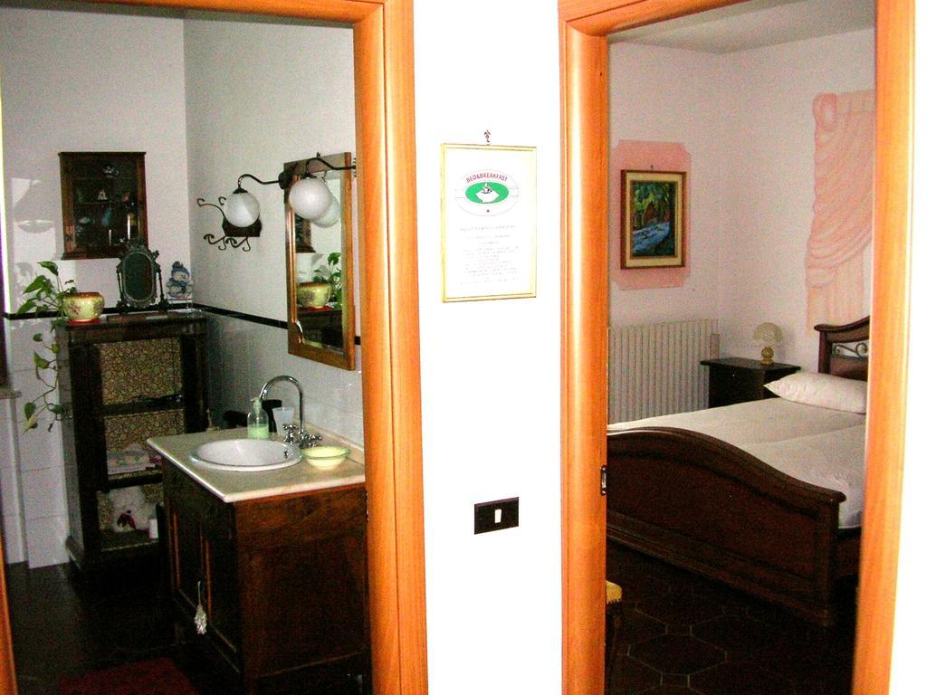 Villa Dei Romaniani Villaromagnano Habitación foto