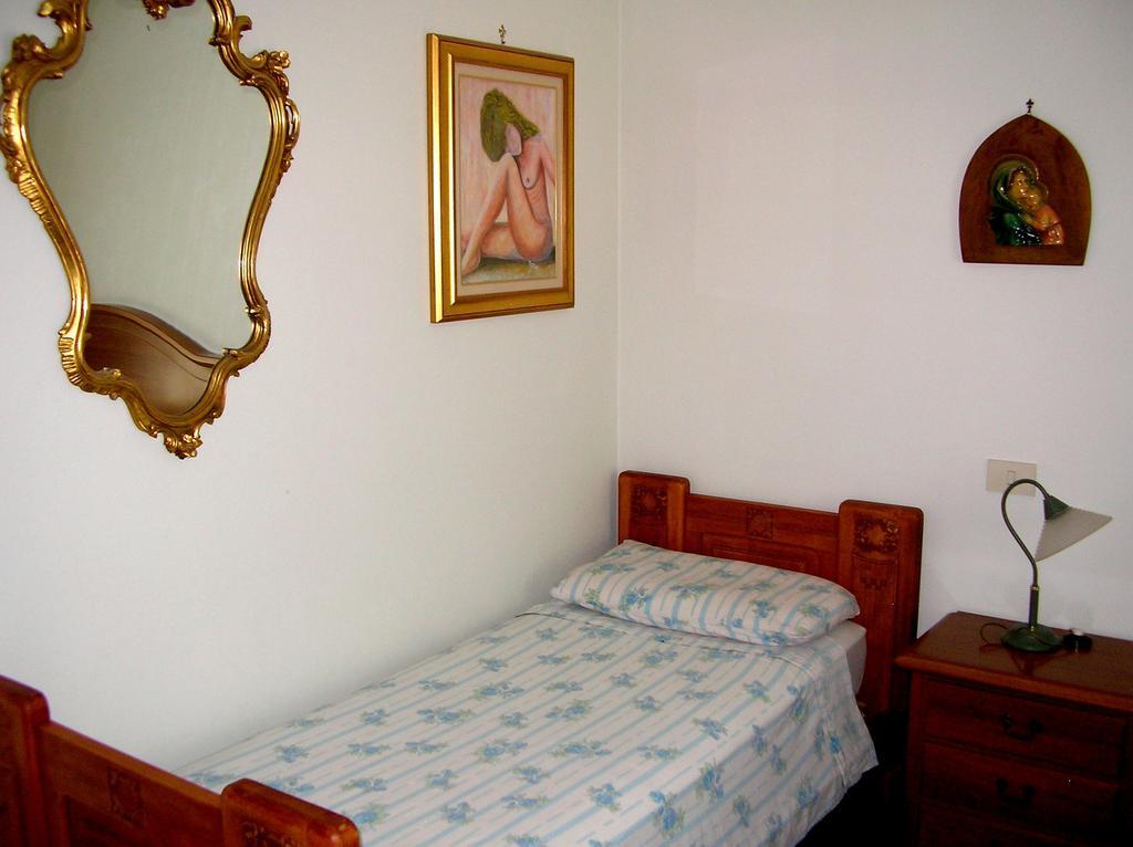 Villa Dei Romaniani Villaromagnano Habitación foto
